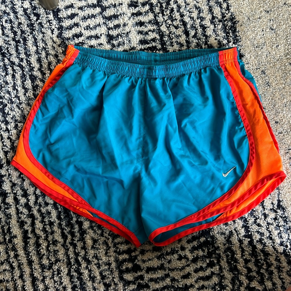 Women’s Nike Tempo Shorts